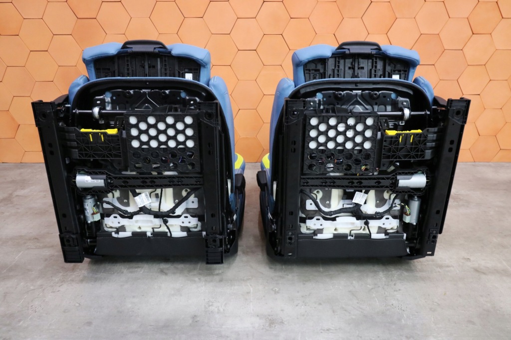 фото №13, Bmw m4 g82 салон сидіння заднє сидіння обшивки пам'ять обігрів yasmarinablau anglik