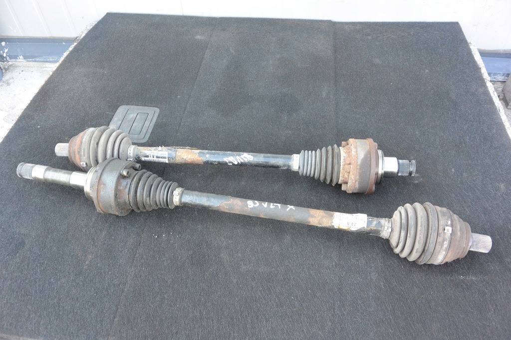 фото №1, Приводной вал правая левая задняя audi tt 8j 3.2 fsi quattr kpl