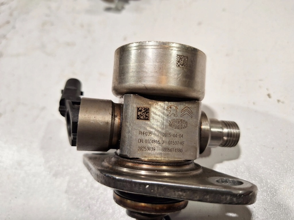 фото №8, Насос топлива 9805614880 peugeot 308 ii 1.2 thp 13-