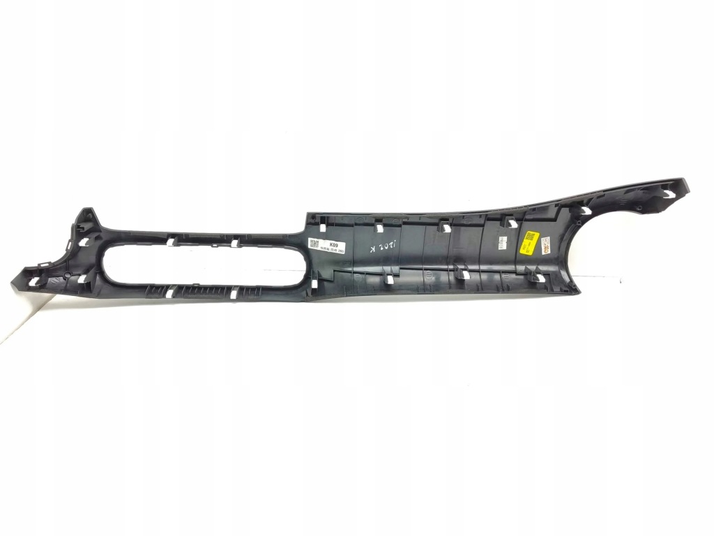 фото №7, Hyundai kona i 2019 левая сторона element панели приборной панели / середина