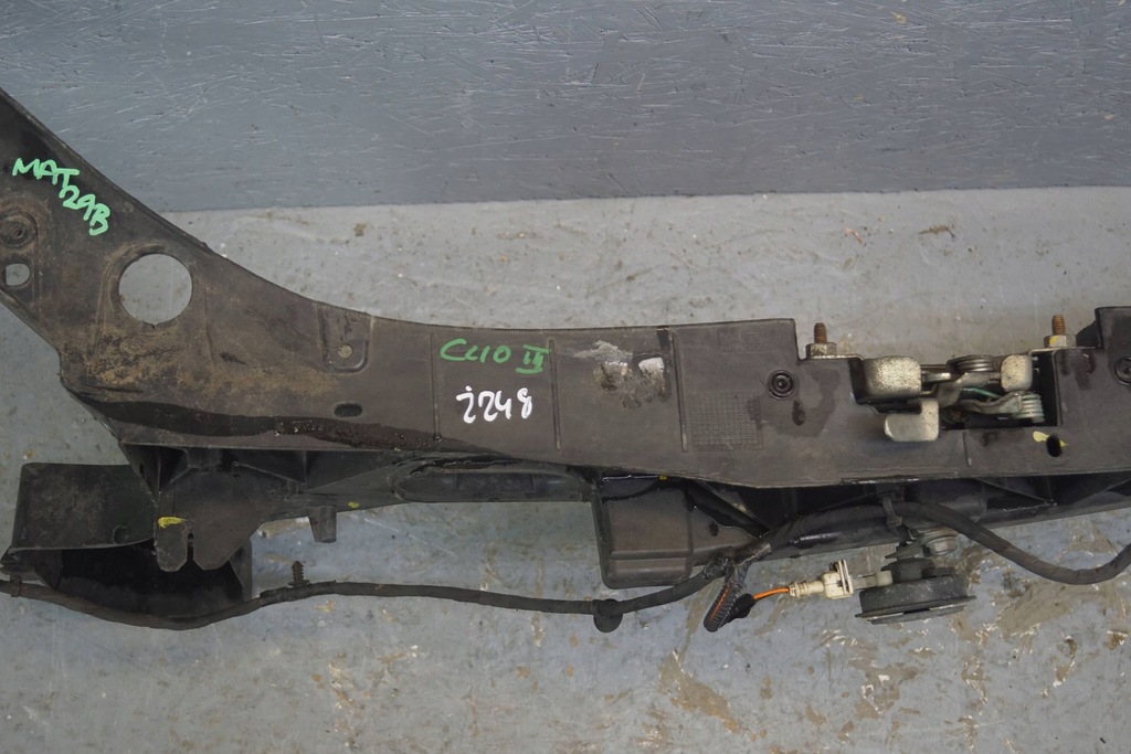 фото №9, Pas передний верхний усилитель renault clio iii 8200290143 ż248