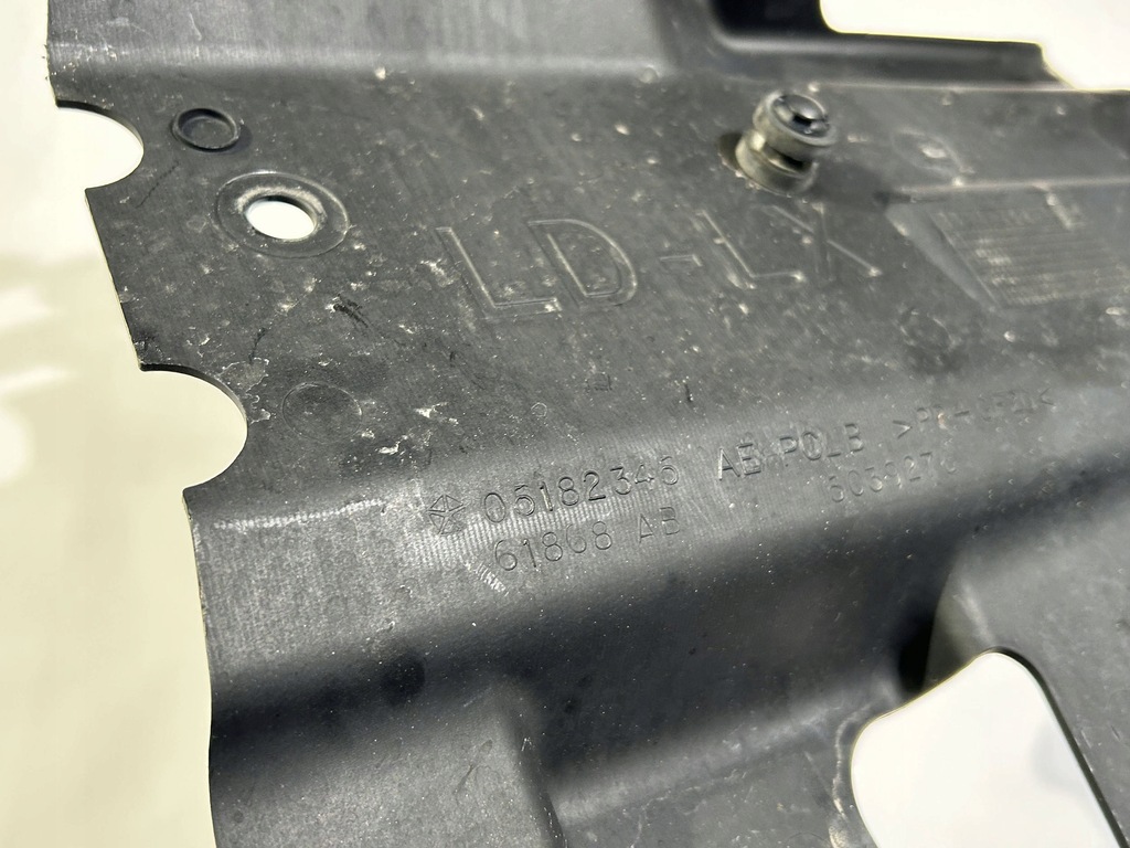 фото №6, Нижняя защита подвеска накладка бампера перед dodge charger 2015r-