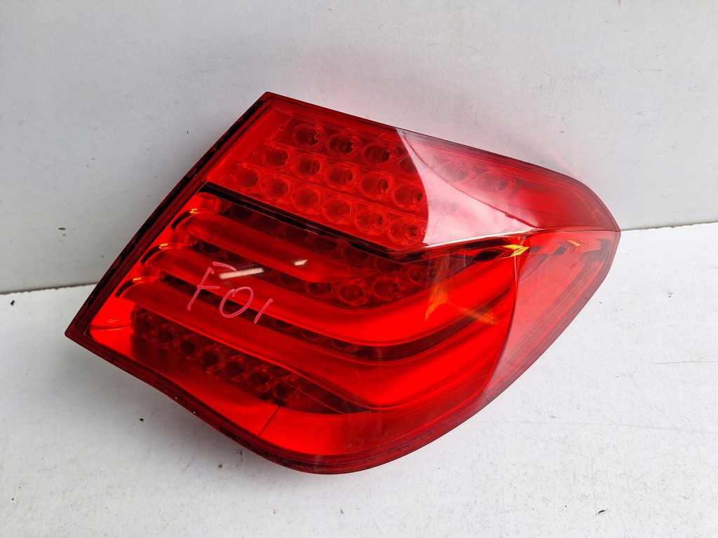 фото №2, Bmw 7 f01 f02 08-12 лампа правая задняя led
