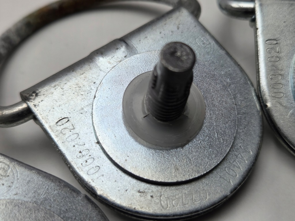 Peugeot partner citroen berlingo toyota proace держатель кронштейн багажа с Разборки