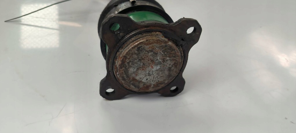 фото №2, Приводной вал правая перед mitshubishi pajero