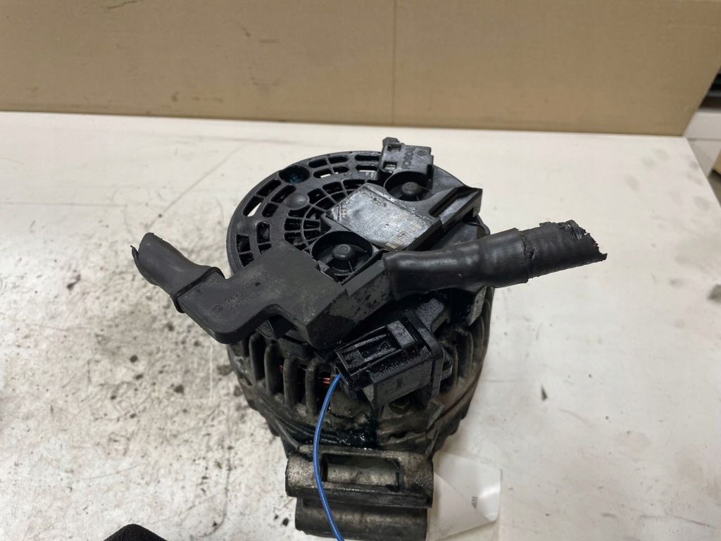 Купити Генератор bmw 3 e46 0124325087