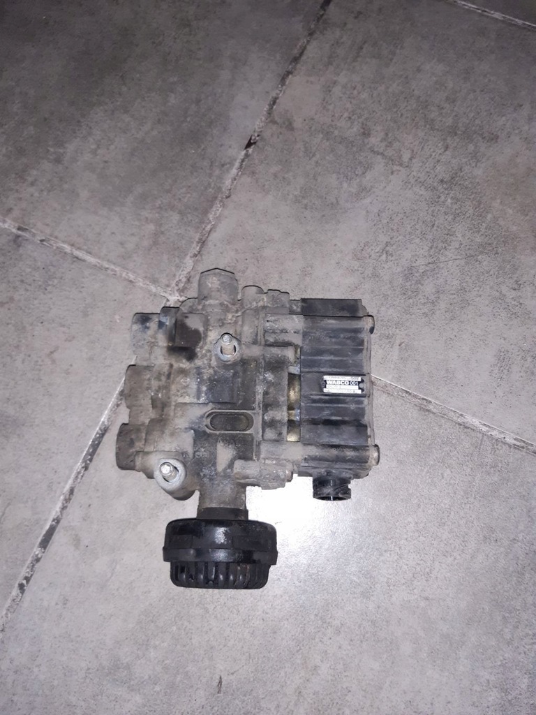 фото №1, Клапан ecas mercedes benz actros