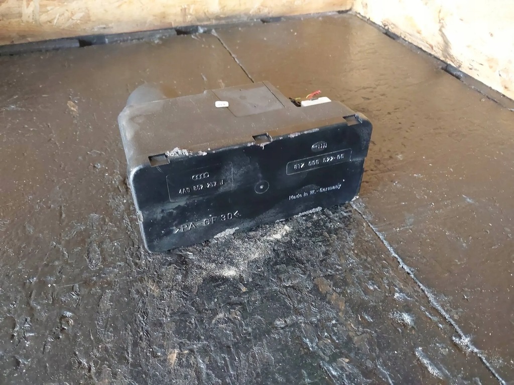 фото №9, Помпа центрального замка hella audi a4 b5 8d 4a0862257j