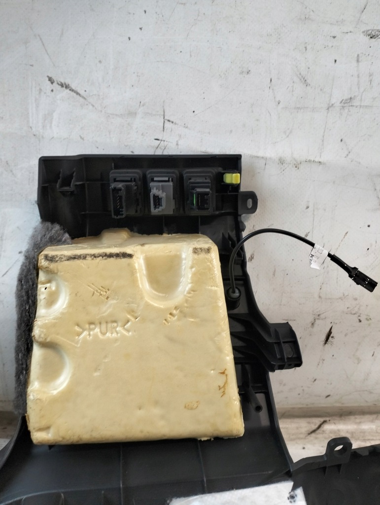 фото №7, Защита pod руль toyota prius ii 2008r 5504547070