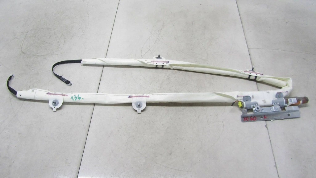 фото №1, Volvo xc60 шторка безопасности подушка безопасности воздуха левая 08-13