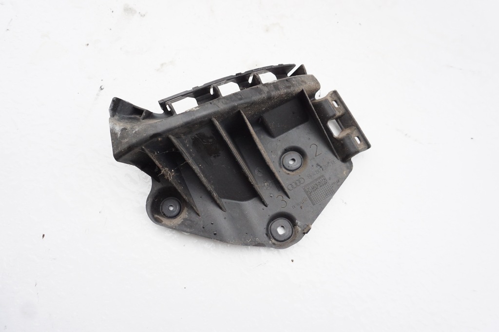 фото №1, Напрямна лампи правий задня audi a3 8p 8p1 sportback