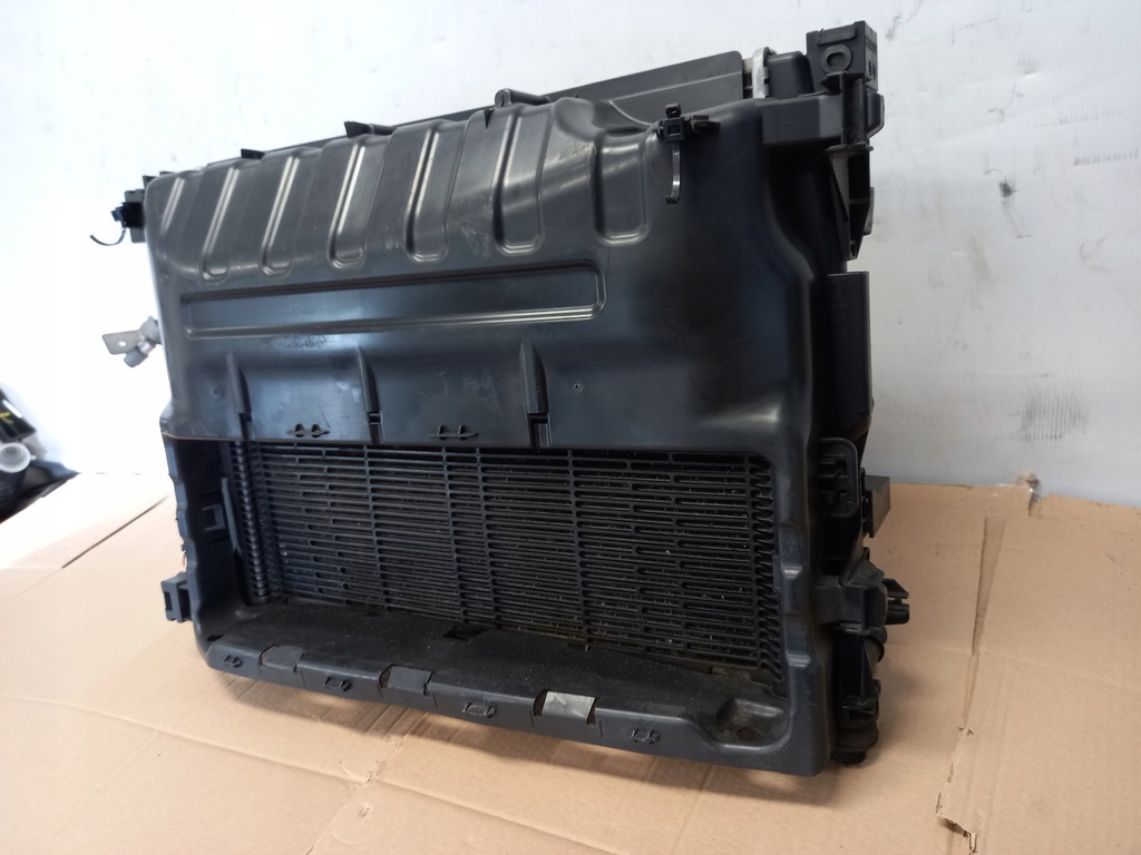 фото №9, Комплект радиатор renault zoe демонтаж 214104950r 921007736r 214819480r