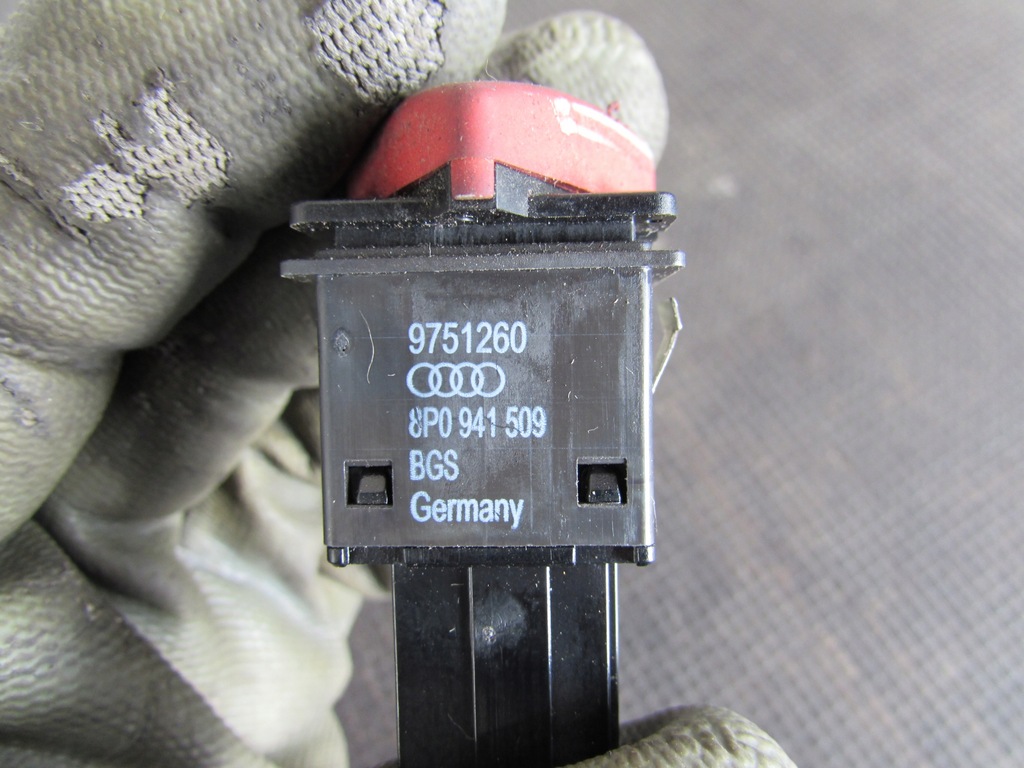 фото №8, Кнопка аварийных audi a3 8p 03-08r 8p0941509