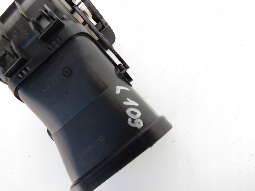 фото №11, Решётка обдув левая volvo s40 ii v50