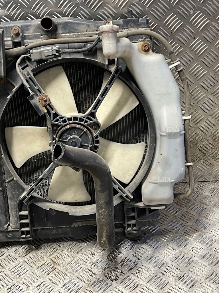 фото №8, Honda fr-v 2006 радиатор / комплект