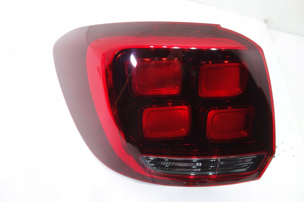 фото №1, Лампа задняя левая dacia sandero ii lift 17-265554938r