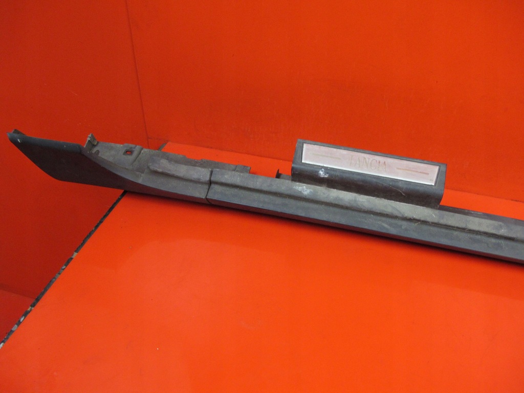 фото №7, Lancia delta iii 3 молдинг накладка порог правая