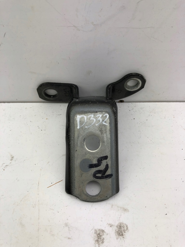 фото №3, Toyota rav4 петля двері правий