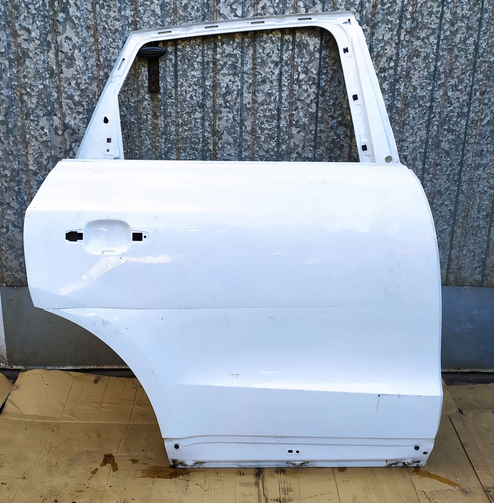 фото №1, Audi q3 двері правий задня 8u0