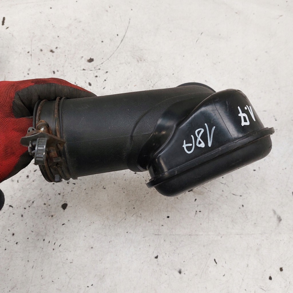 фото №8, Hyundai ix35 1,7crdi 2013 труба шланг повітря 28192-2y300 з nowego автомобіля