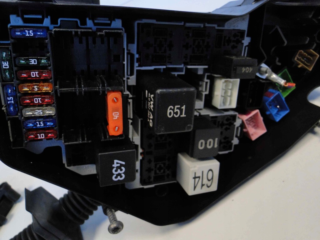 фото №7, Volkswagen touareg коробка запобіжників 7l093755