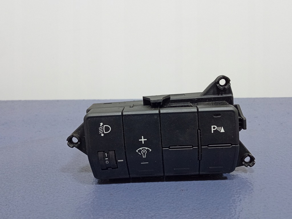 фото №1, Hyundai i30 ii gd регулятор панель світла 93310-a6110ry