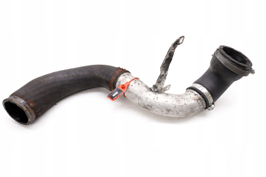 Купити Volvo v40 ii труба шланг патрубок інтеркулер 31319795 31319364