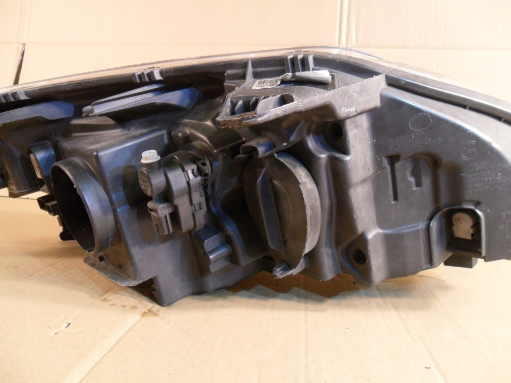 фото №13, Лампа левый перед eu 260600032r renault laguna iii 3