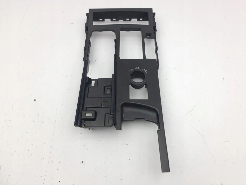 фото №1, Lexus is iii xe30 2015 рамка рычаг переключения передач  5880453390