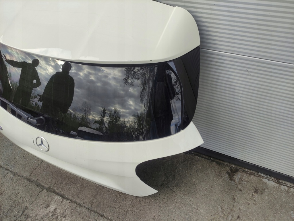 Mercedes w176 рестайлінг  кришка багажника задня багажника задній Доставка