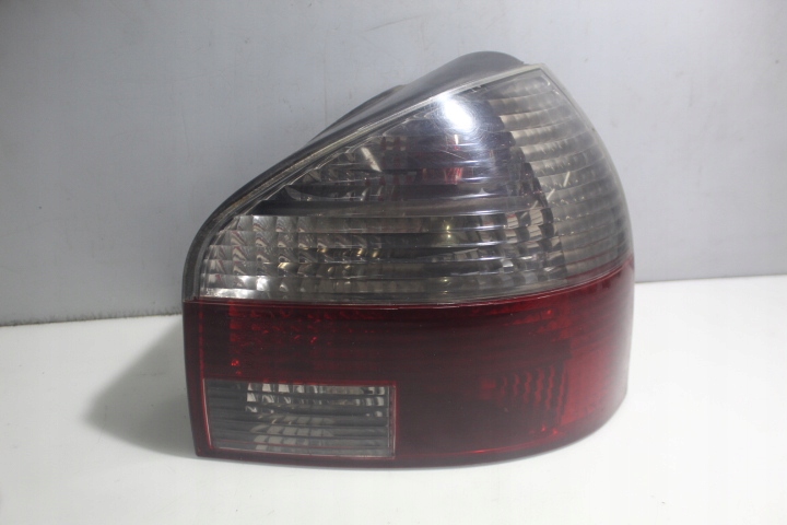 фото №1, Лампа правая задняя audi a3 8l ly5m