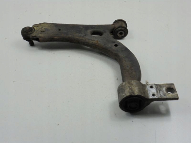 фото №3, Ford fiesta mk6 важіль нижній перед правий