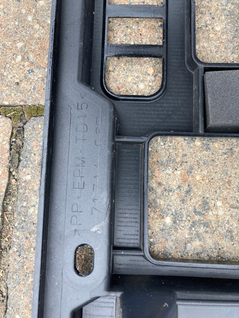 Suzuki vitara ii 2 lift 18- бампер перед оригинальный номер с Разборки