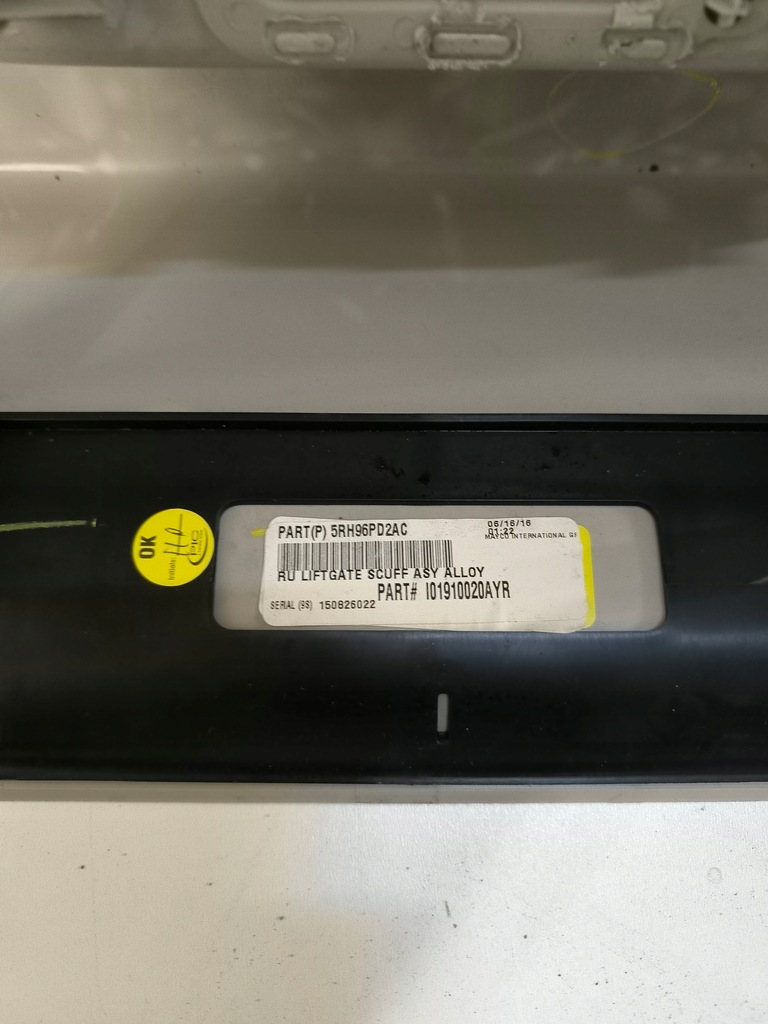 фото №6, Chrysler pacifica 17- обшивка багажника правий оббивка