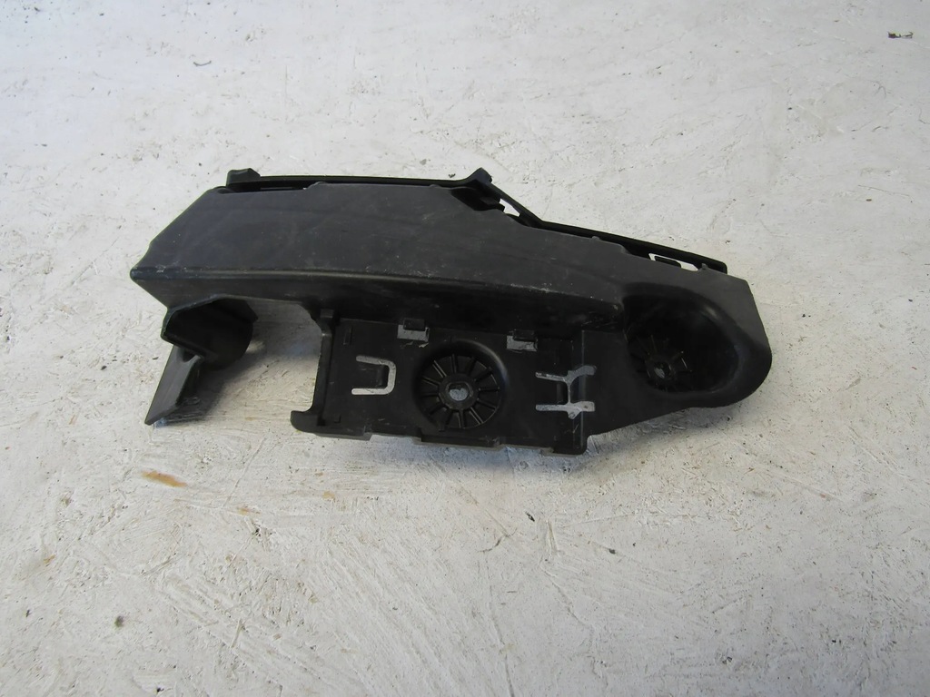 фото №8, Skoda octavia iv направляющая бампера правый задняя 5e7807378