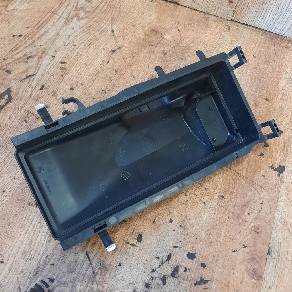 фото №9, Bmw оригинальный номер 70528996 корпус фильтра воздуха