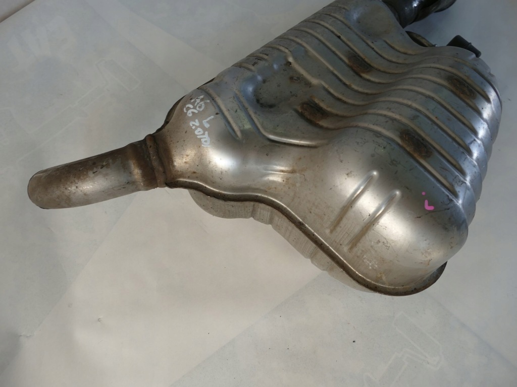 Audi a8 d3 3.0 tdi гаситель конечный выхлоп левая Киев