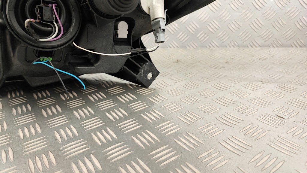 фото №11, 8200733877 фара лампа правый правая перед передняя dacia sandero i 1 eu