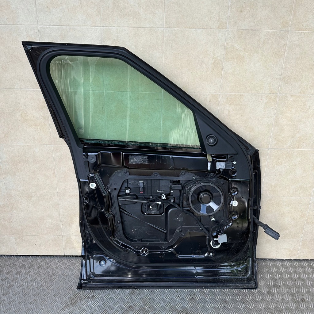 фото №3, Дверь передние левая land rover discovery v 2017r.