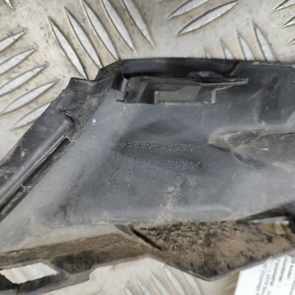 фото №8, Lexus rx 450h 2018 правая сторона решётка радиатора радиатора / решётка радиатора