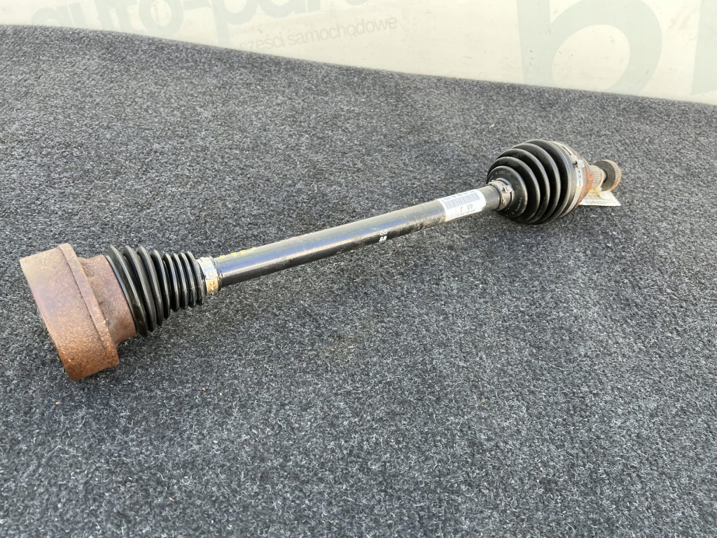 Купити Привідний вал задні права vw passat b6 2.0 tdi 1k0501204a