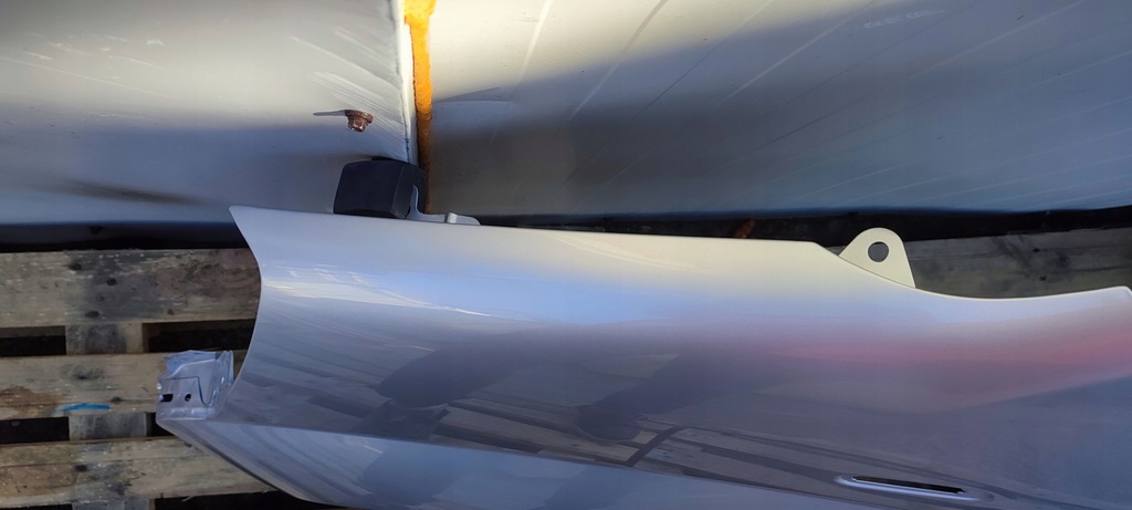 фото №8, Крыло левый перед передний peugeot bipper od 10.07r- лак 612a / ktw