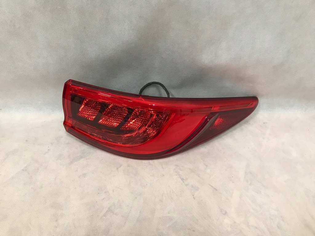 фото №1, Infiniti q30 qx30 лампа задняя правая led europa