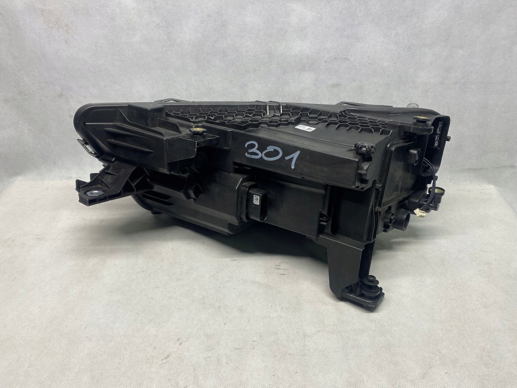 фото №2, Фара правий перед tourneo connect mk3 led