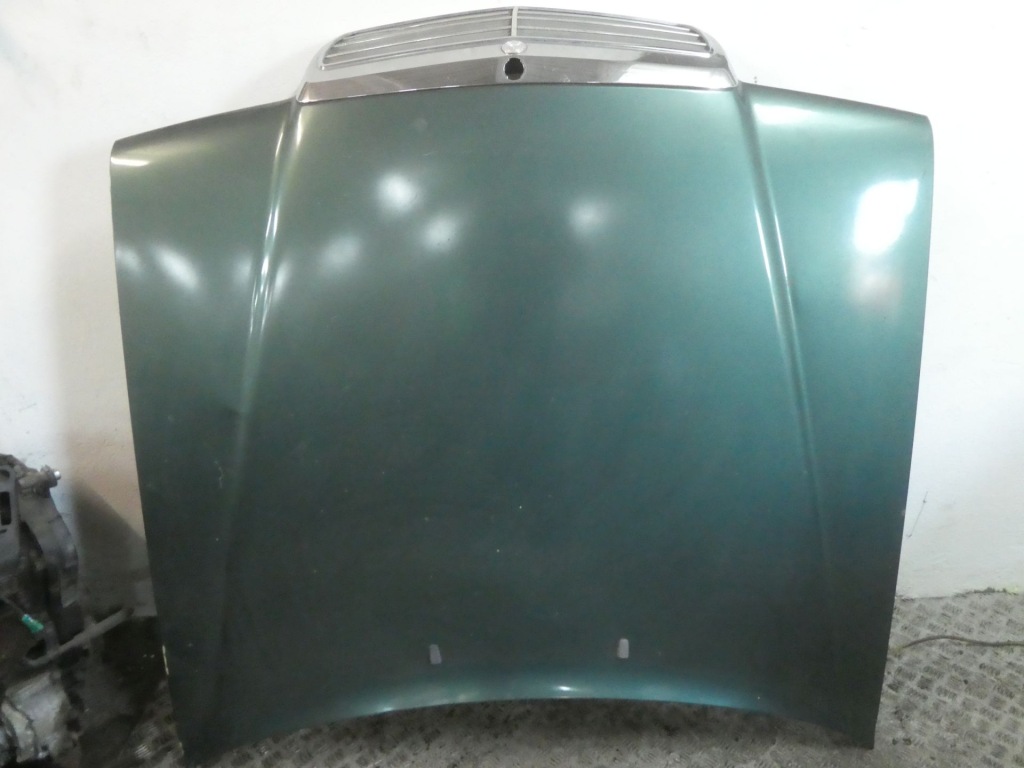 Купити Капот решітка радіатора mercedes w124