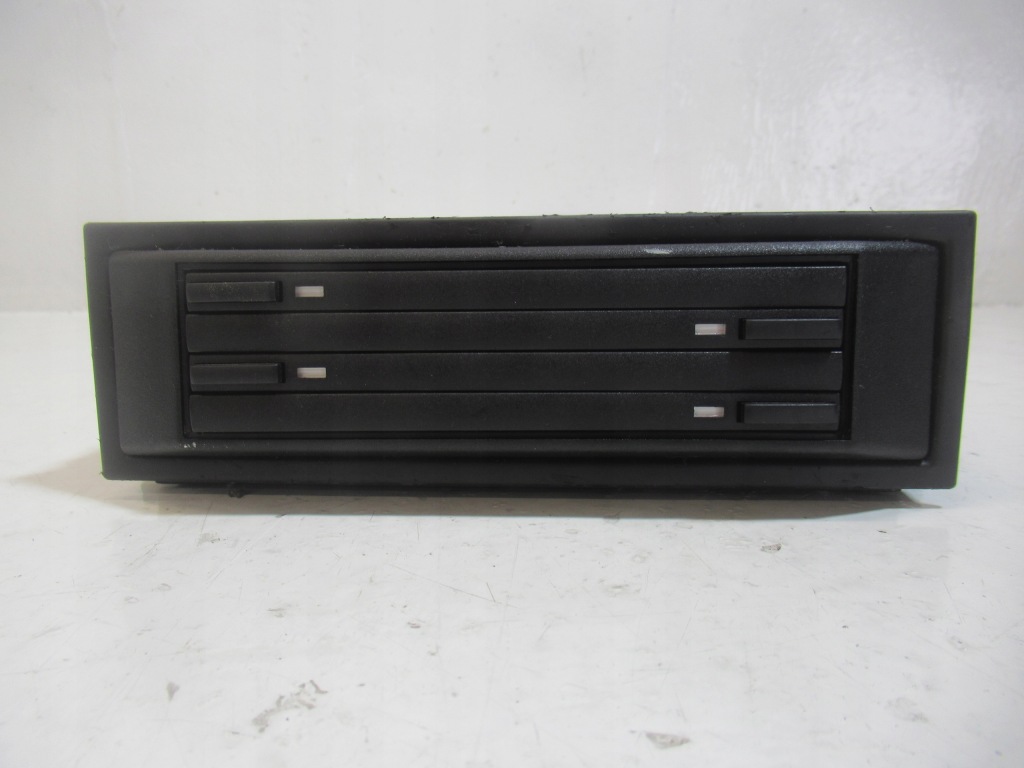 фото №1, Бардачок na плита cd volkswagen golf 4 bora