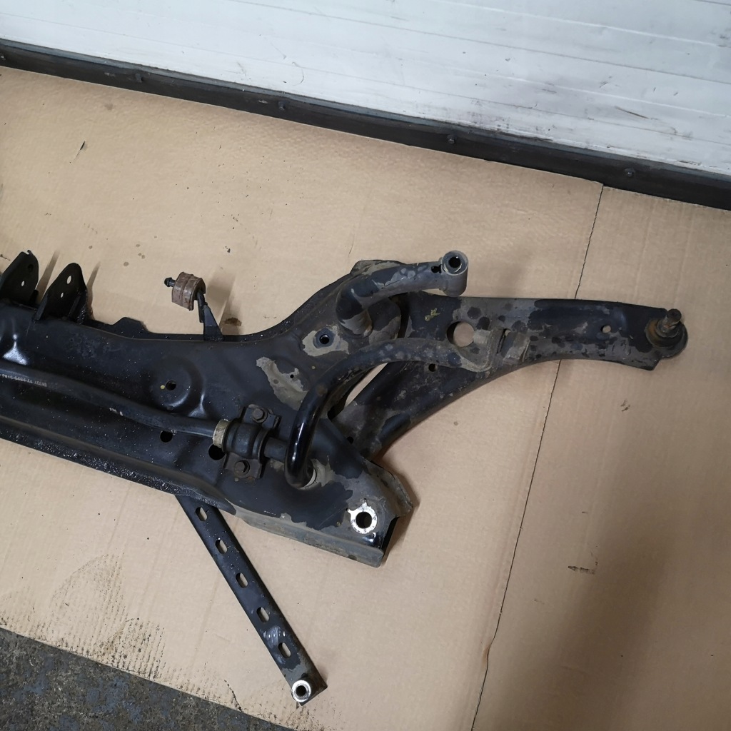 фото №2, Ford ecosport подрамник подрамник передний рычаг комплект