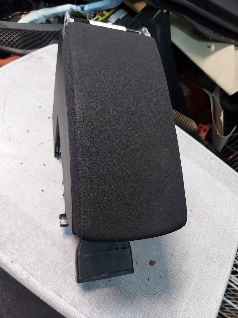 фото №1, Vw passat b6 подлокотник 3c0864207g