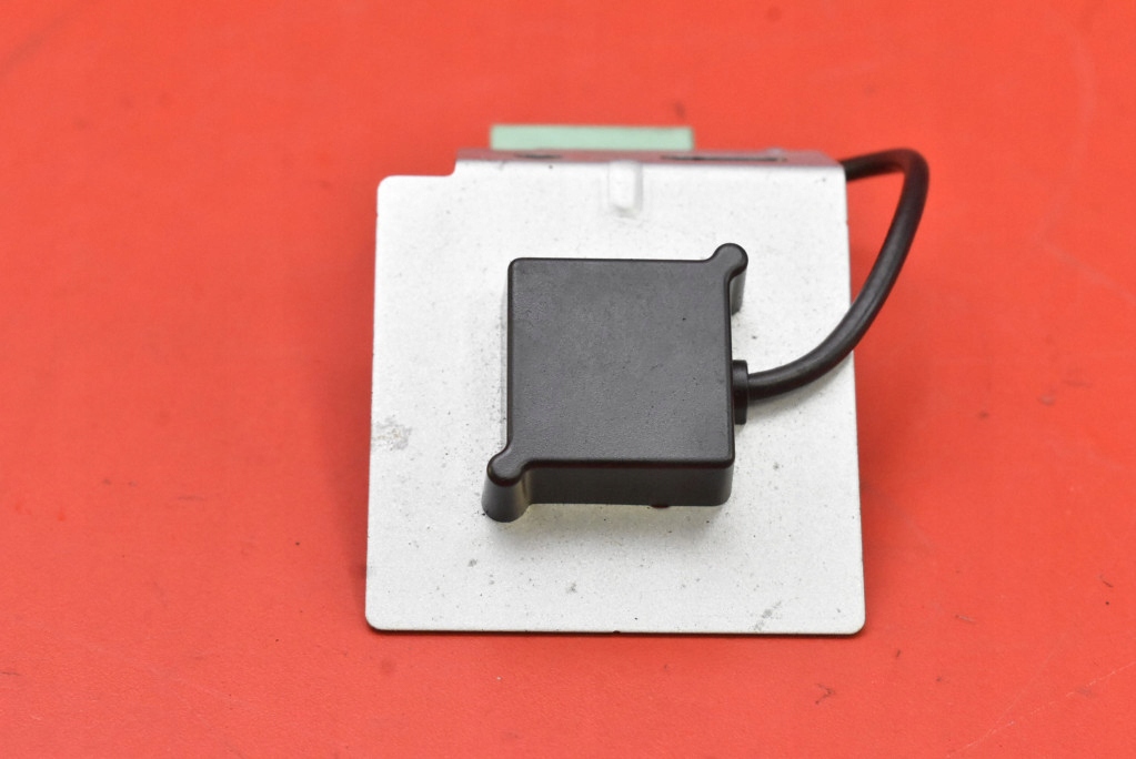 фото №5, Антена gps n24366dy0 mazda mx5 mx-5 4 iv nd 15-21