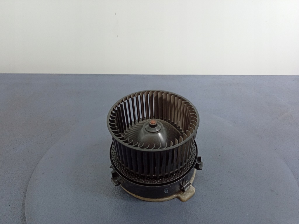 фото №1, Bmw 7 g11 g12 воздуходувка резистор 0130309508